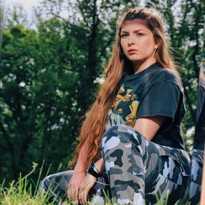 Meet your Posher, Kelly